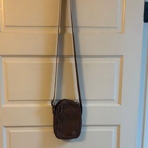 All around crossbody